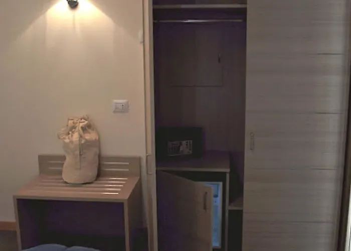 Otel 325 Tor Vergata 3*