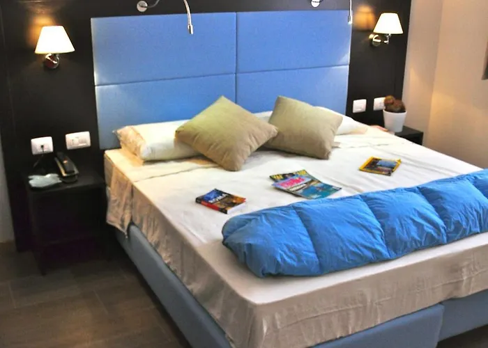 Otel 325 Tor Vergata 3*