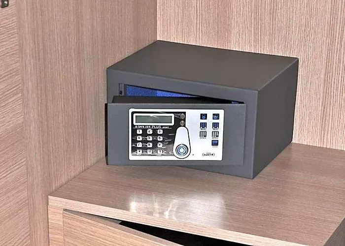325 Tor Vergata Otel 3*