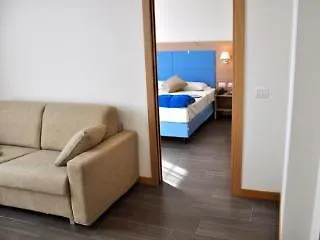 325 Tor Vergata Otel Roma